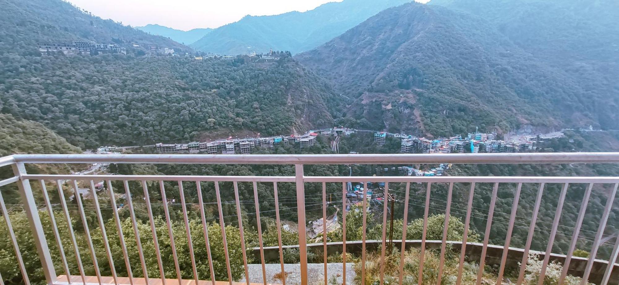 Queens Hill By Edge Mussoorie Zewnętrze zdjęcie
